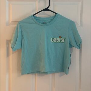 🩵🆕 NWT Levi's Crop Top 🩵